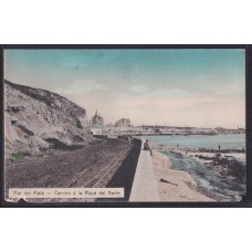 MAR DEL PLATA ANTIGUA TARJETA POSTAL CAMINO A LA PLAYA NORTE UN PAR DE DEFECTOS EN LAS ESQUINAS IGUALMENTE RARA